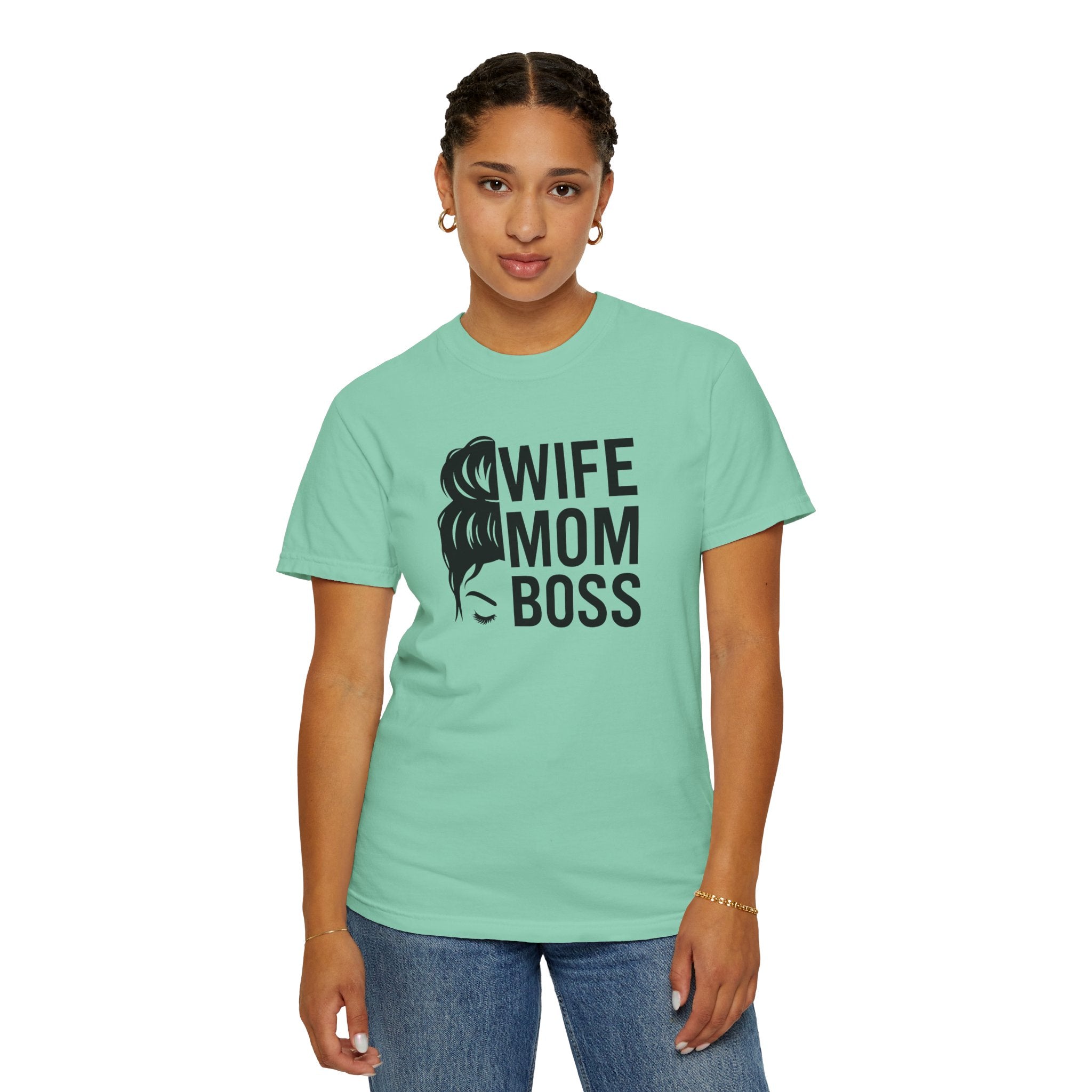 Wife Mom Boss T-Shirt, Unisex Tee for Moms, Gift for New Moms, Casual Outfit, Mother's Day Gift