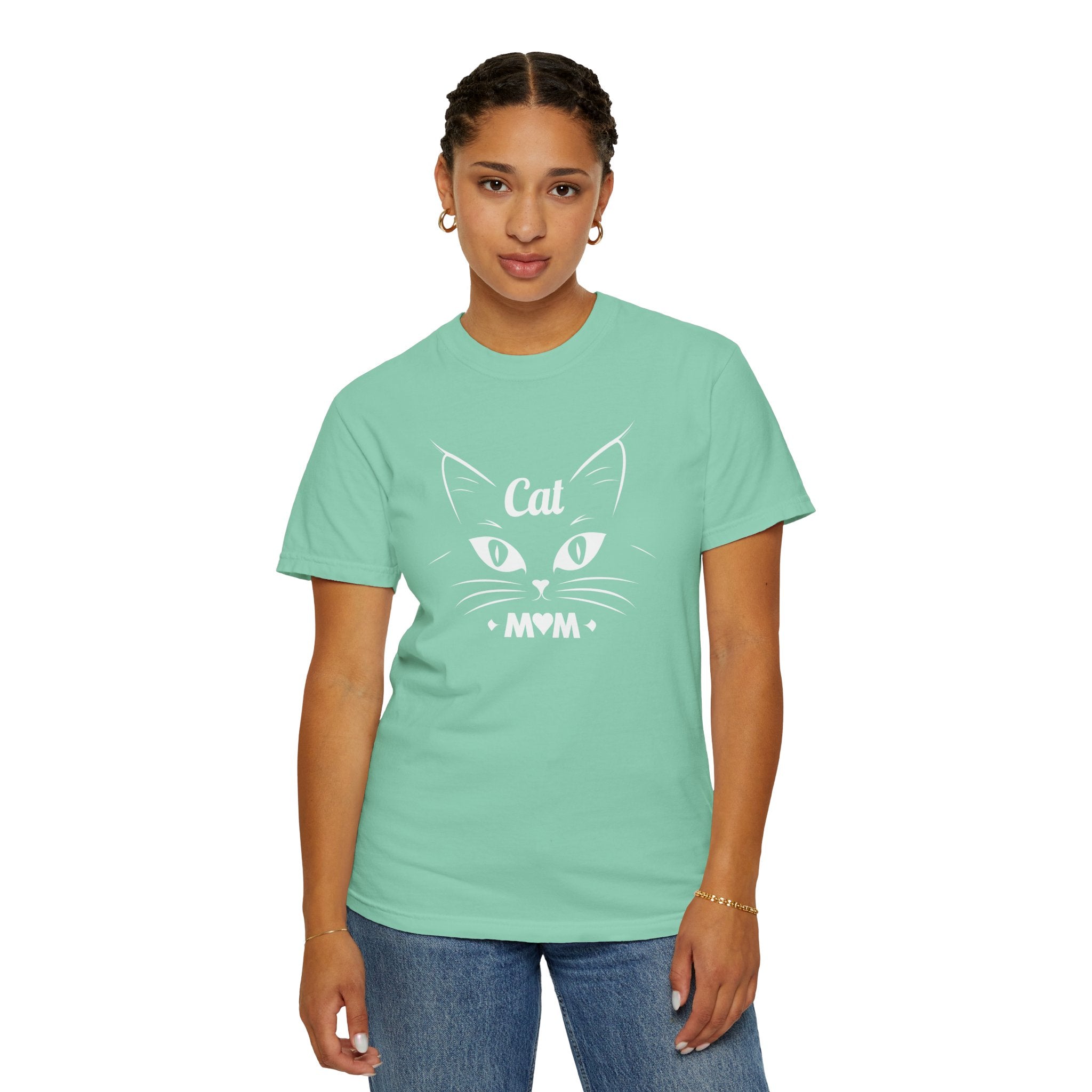 Cat Mom T-shirt