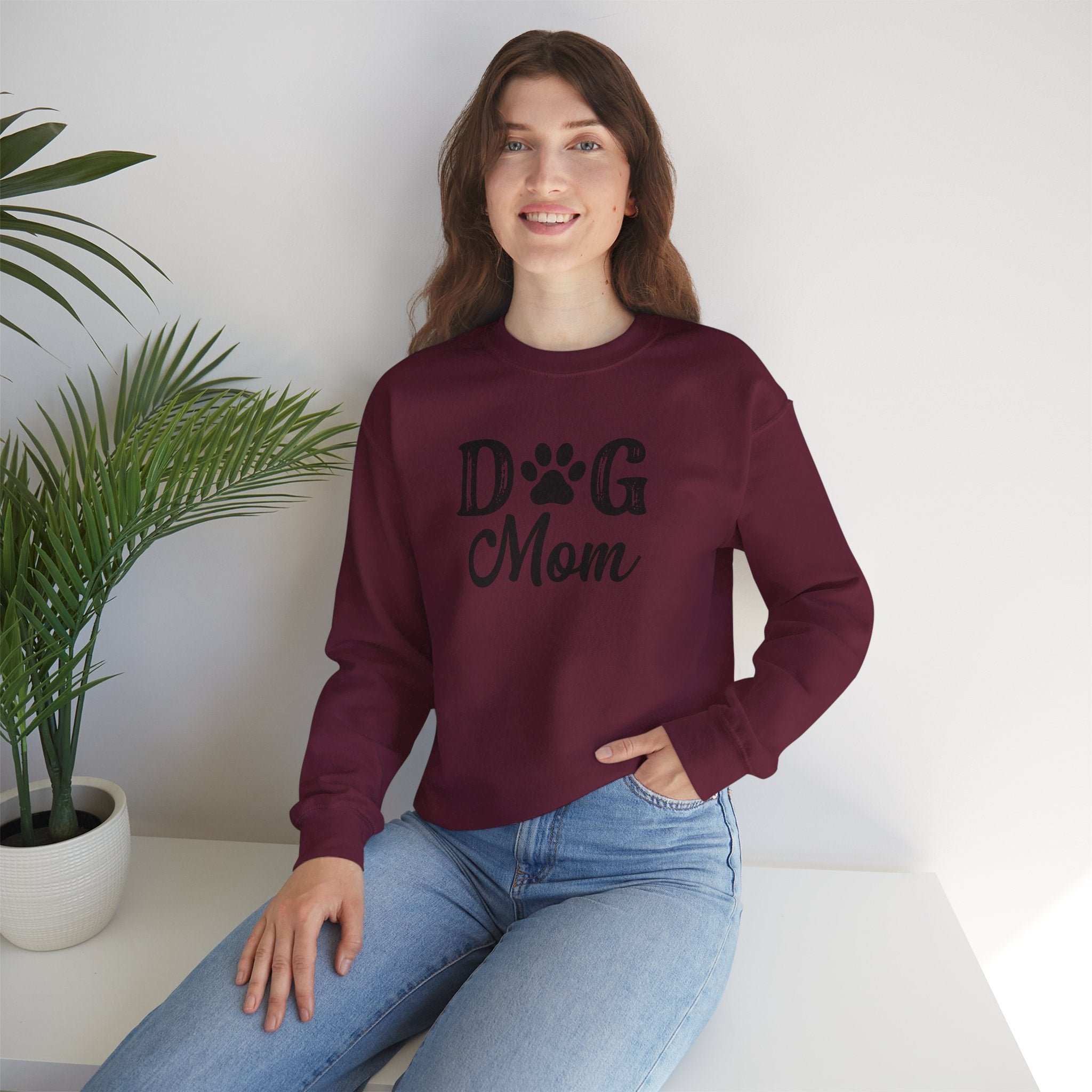 Dog Mom Crewneck Sweatshirt - Cozy Gift for Pet Lovers