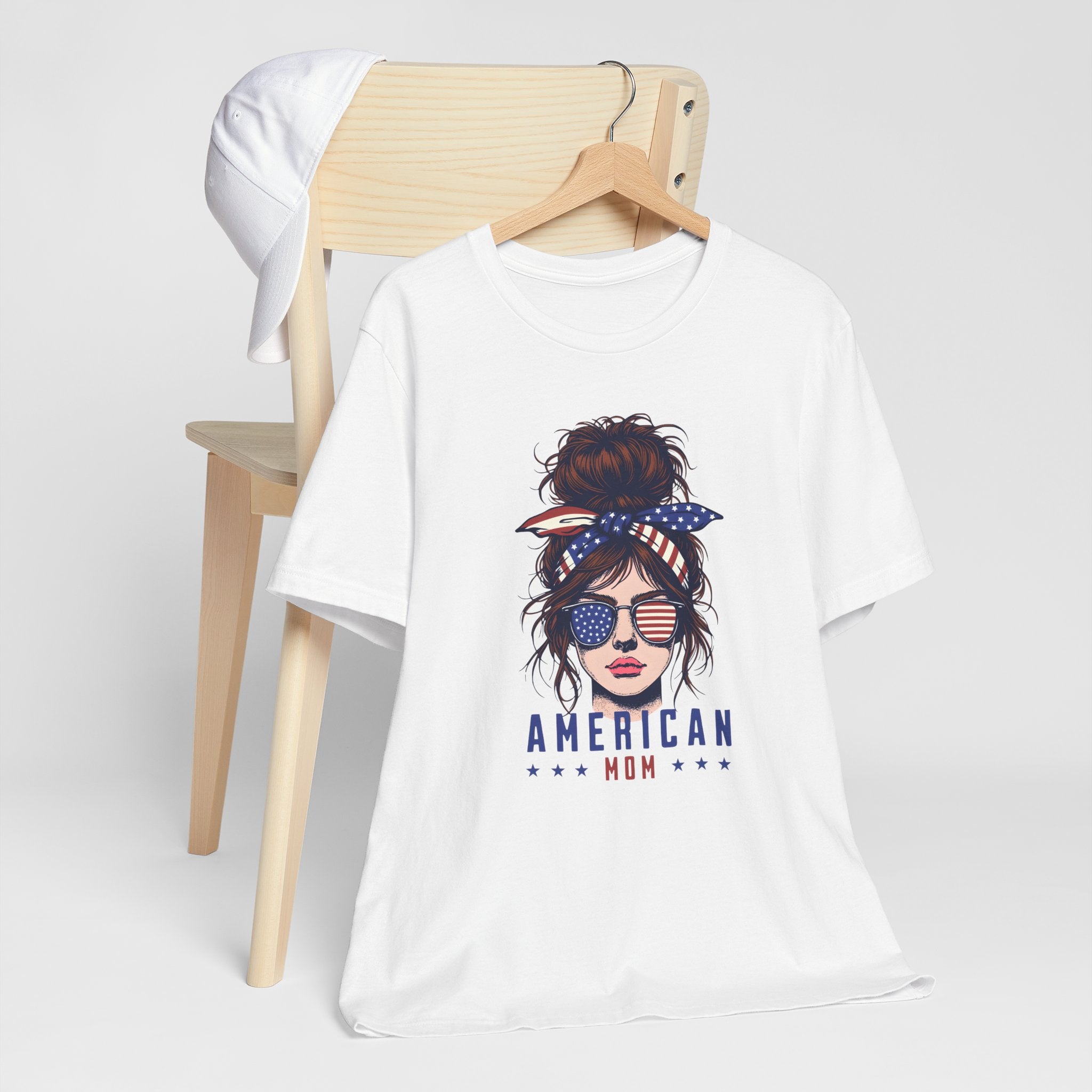 American Mom T-Shirt – Patriotic Mom Graphic Tee