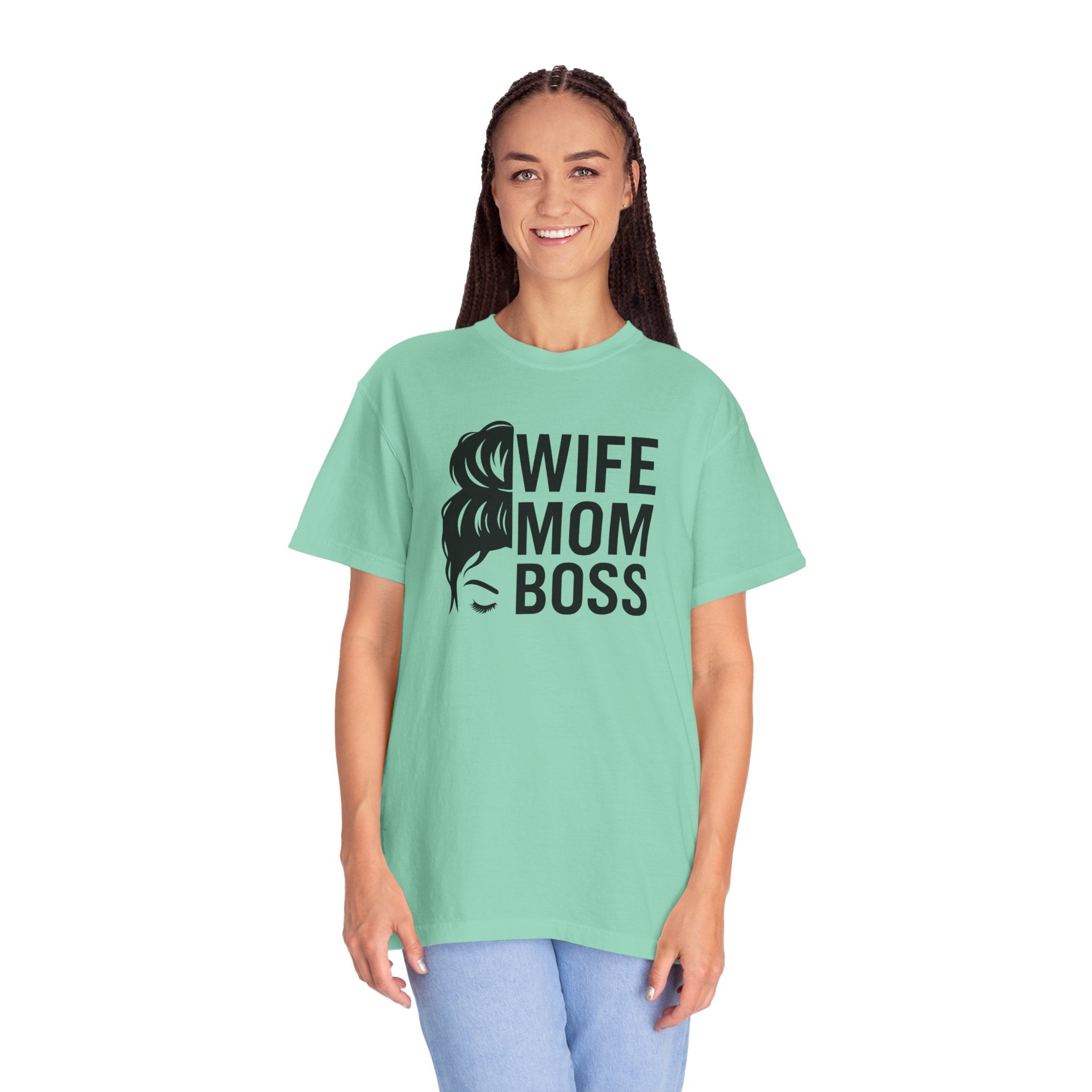Wife Mom Boss T-Shirt, Unisex Tee for Moms, Gift for New Moms, Casual Outfit, Mother's Day Gift