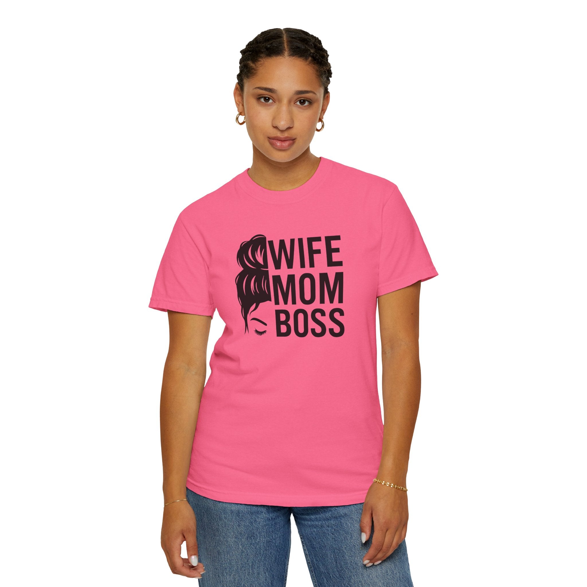 Wife Mom Boss T-Shirt, Unisex Tee for Moms, Gift for New Moms, Casual Outfit, Mother's Day Gift