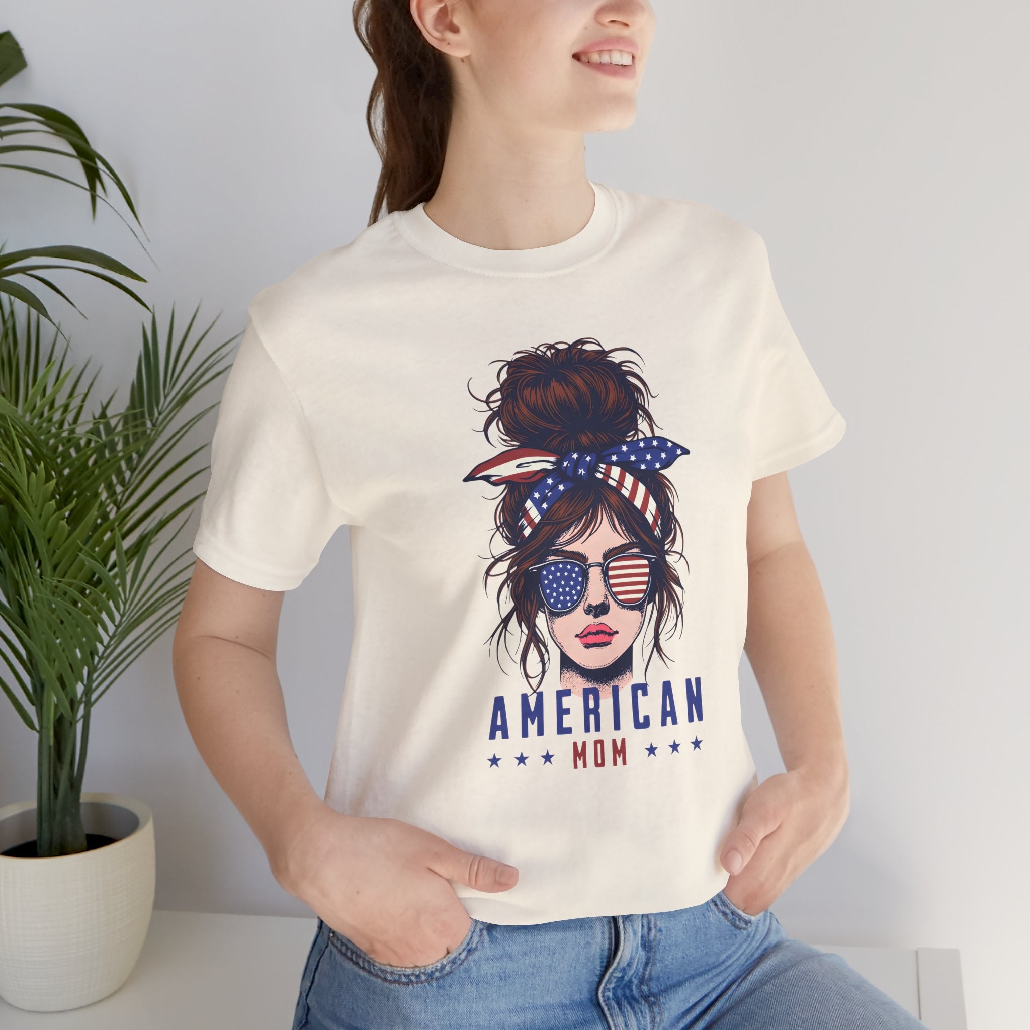 American Mom T-Shirt – Patriotic Mom Graphic Tee