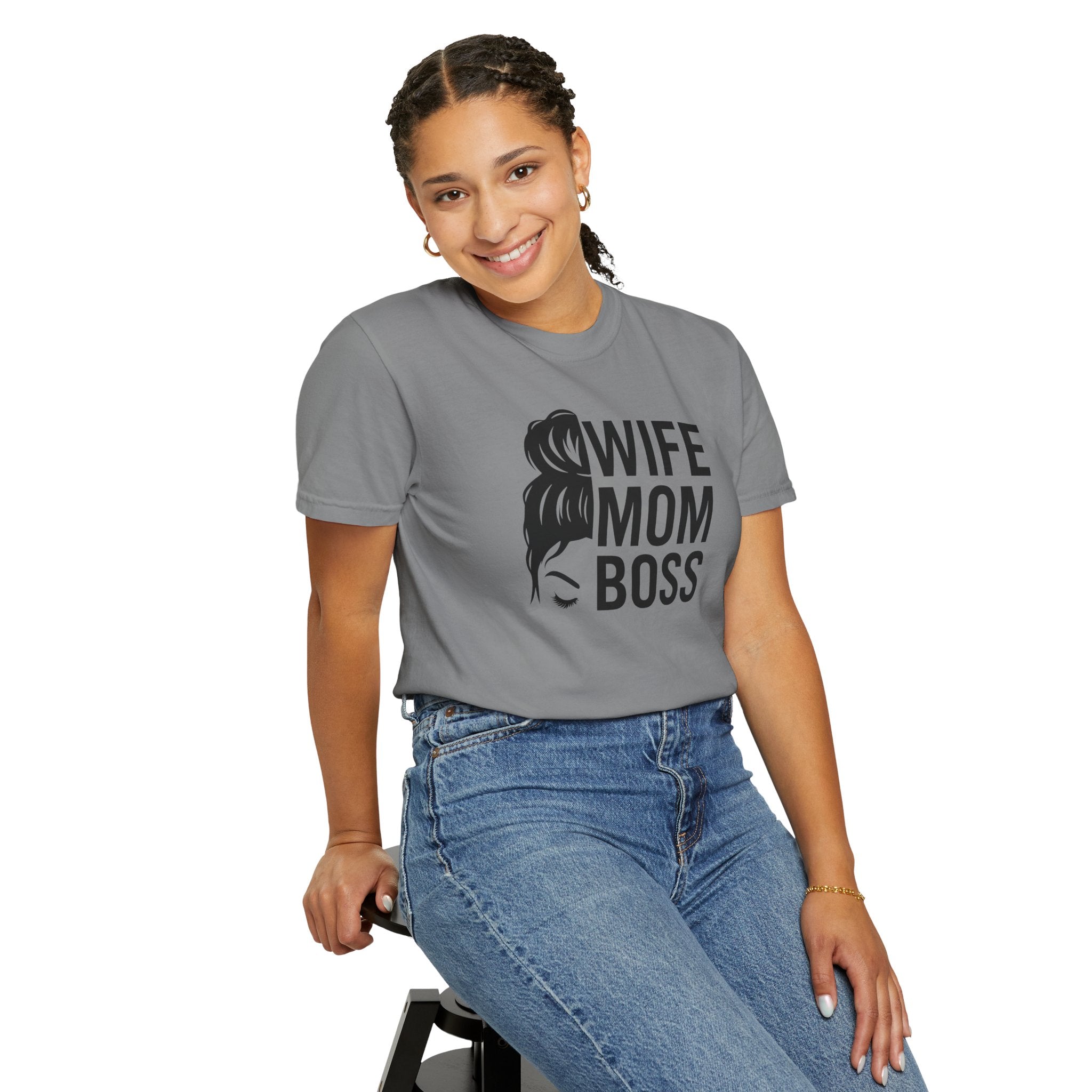 Wife Mom Boss T-Shirt, Unisex Tee for Moms, Gift for New Moms, Casual Outfit, Mother's Day Gift