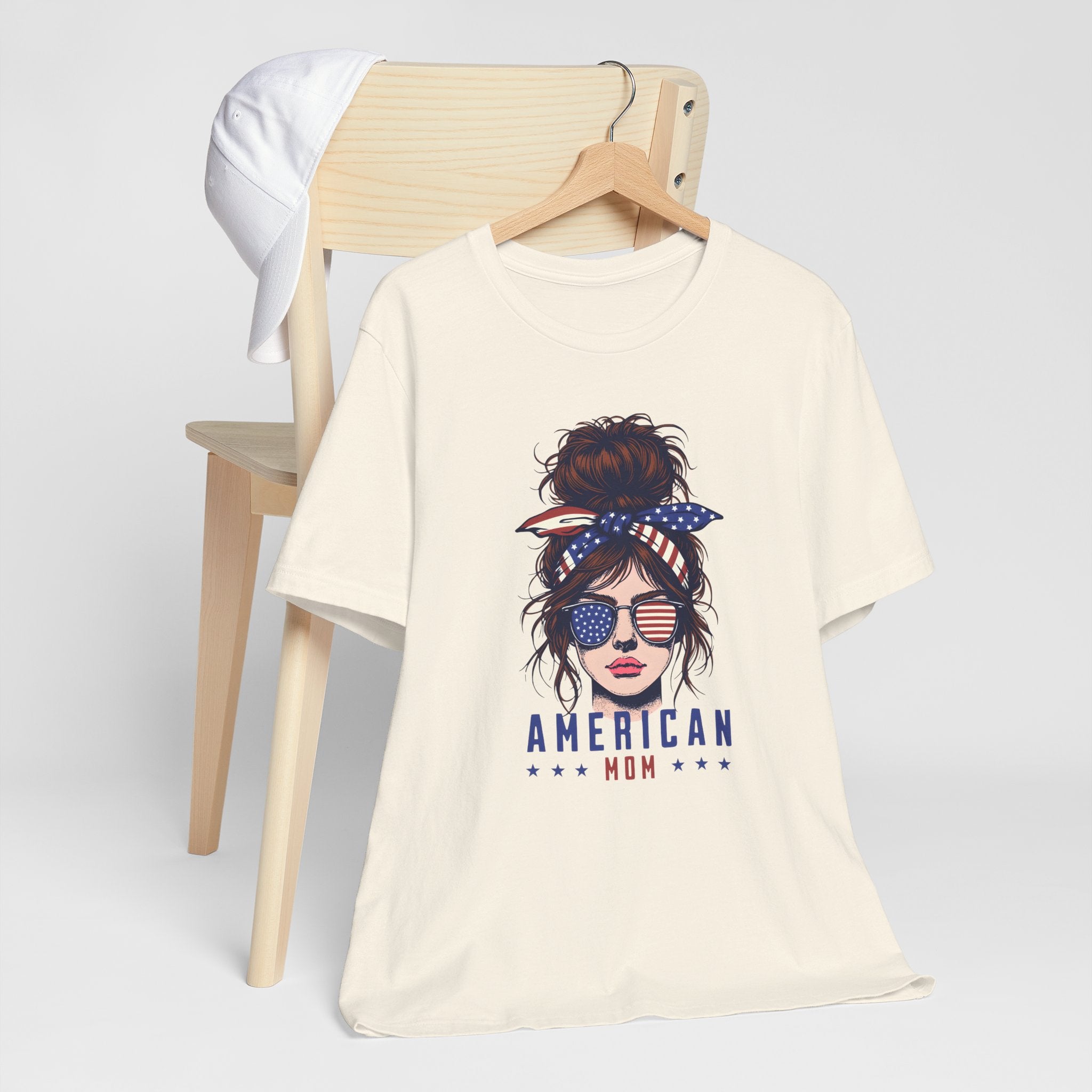 American Mom T-Shirt – Patriotic Mom Graphic Tee