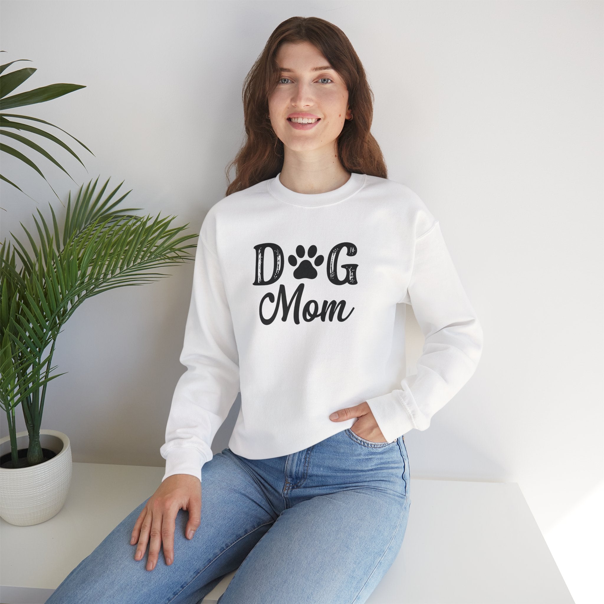 Dog Mom Crewneck Sweatshirt - Cozy Gift for Pet Lovers