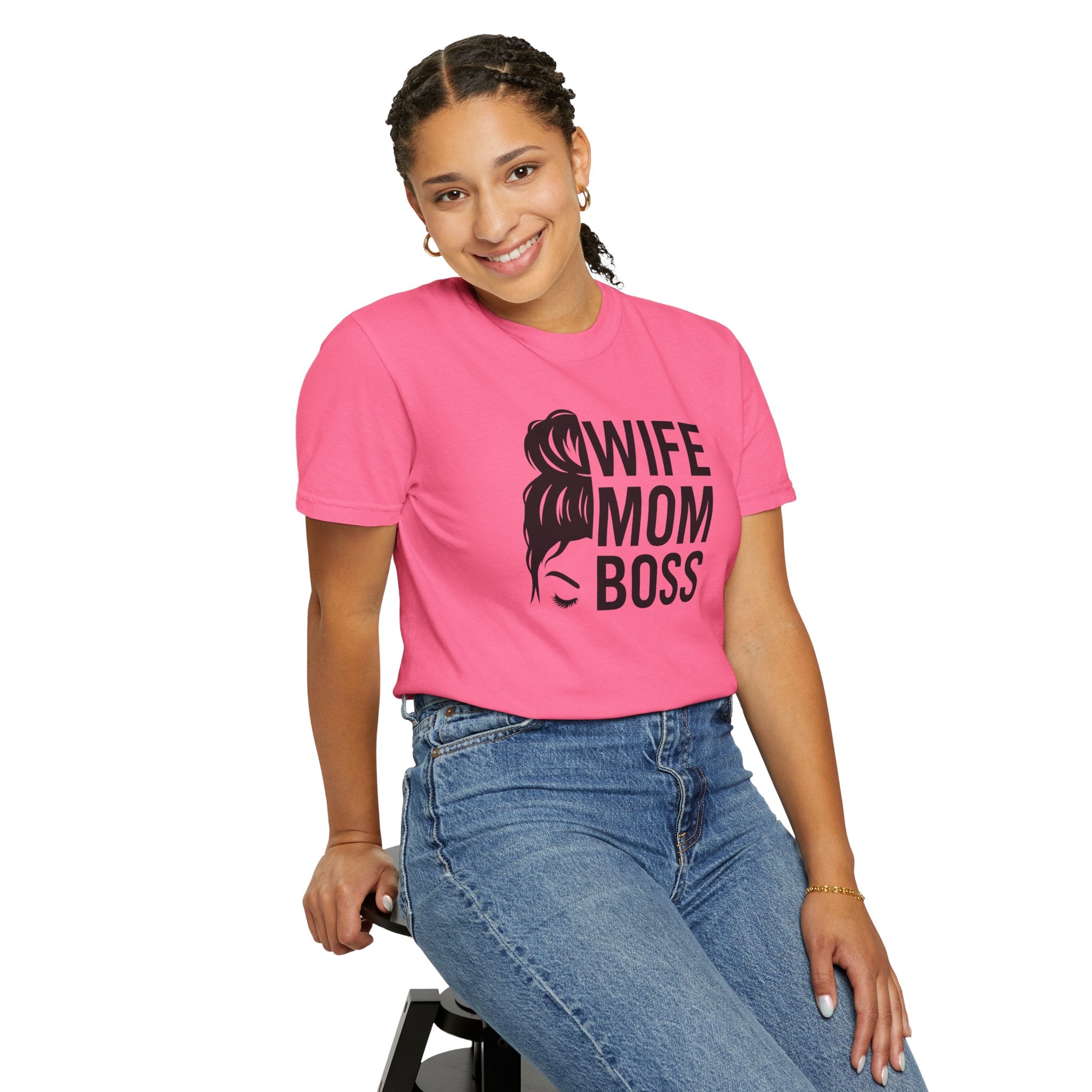 Wife Mom Boss T-Shirt, Unisex Tee for Moms, Gift for New Moms, Casual Outfit, Mother's Day Gift