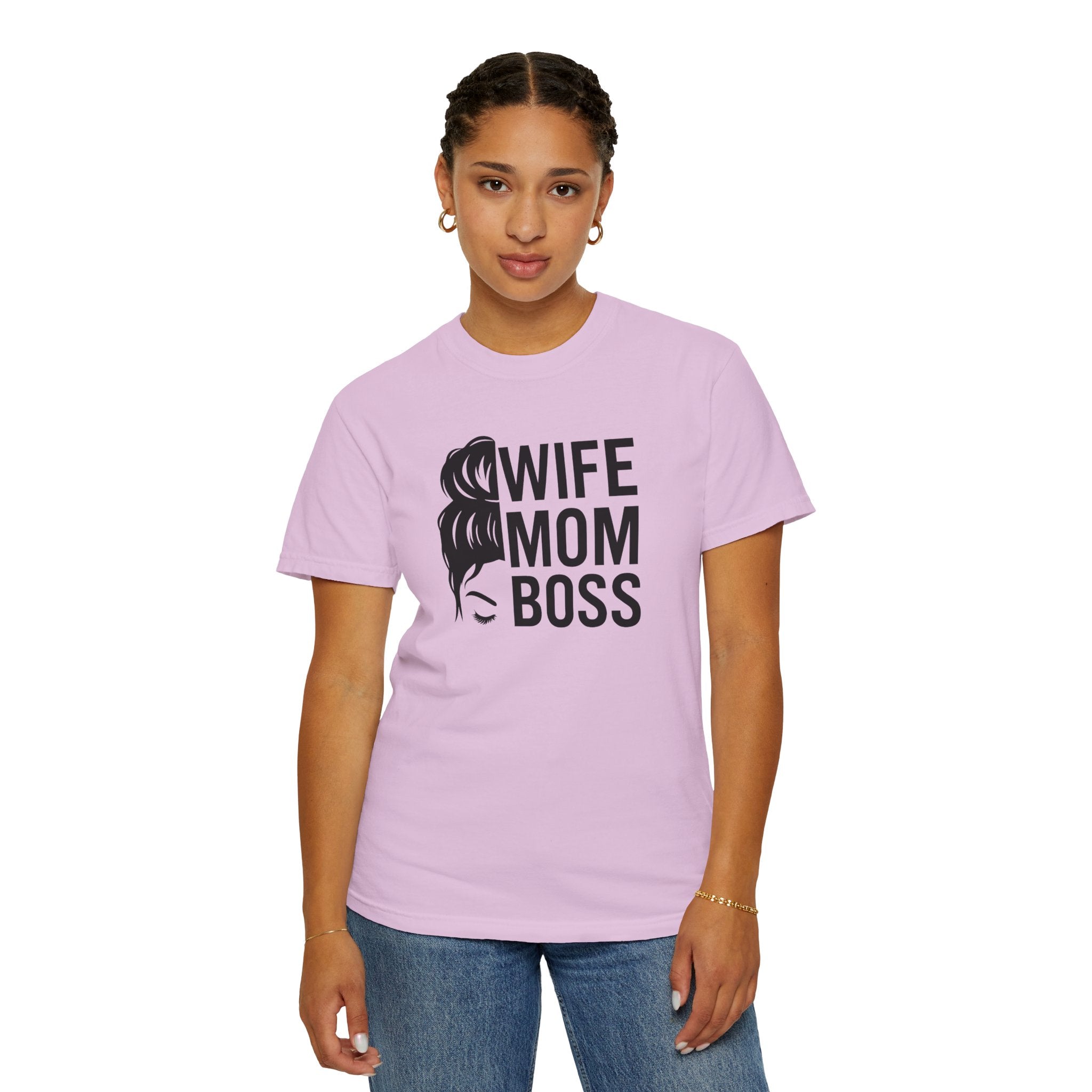 Wife Mom Boss T-Shirt, Unisex Tee for Moms, Gift for New Moms, Casual Outfit, Mother's Day Gift
