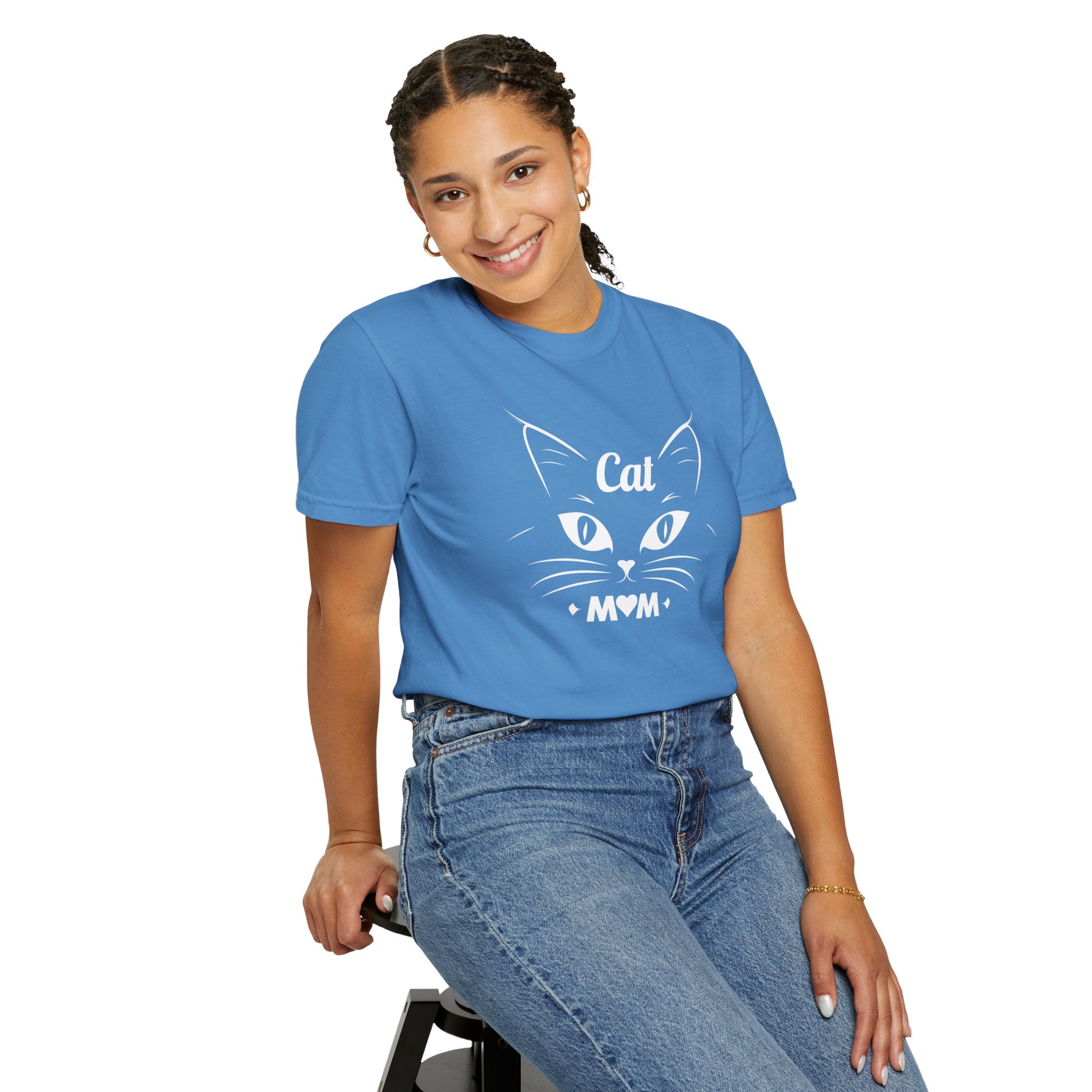 Cat Mom T-shirt