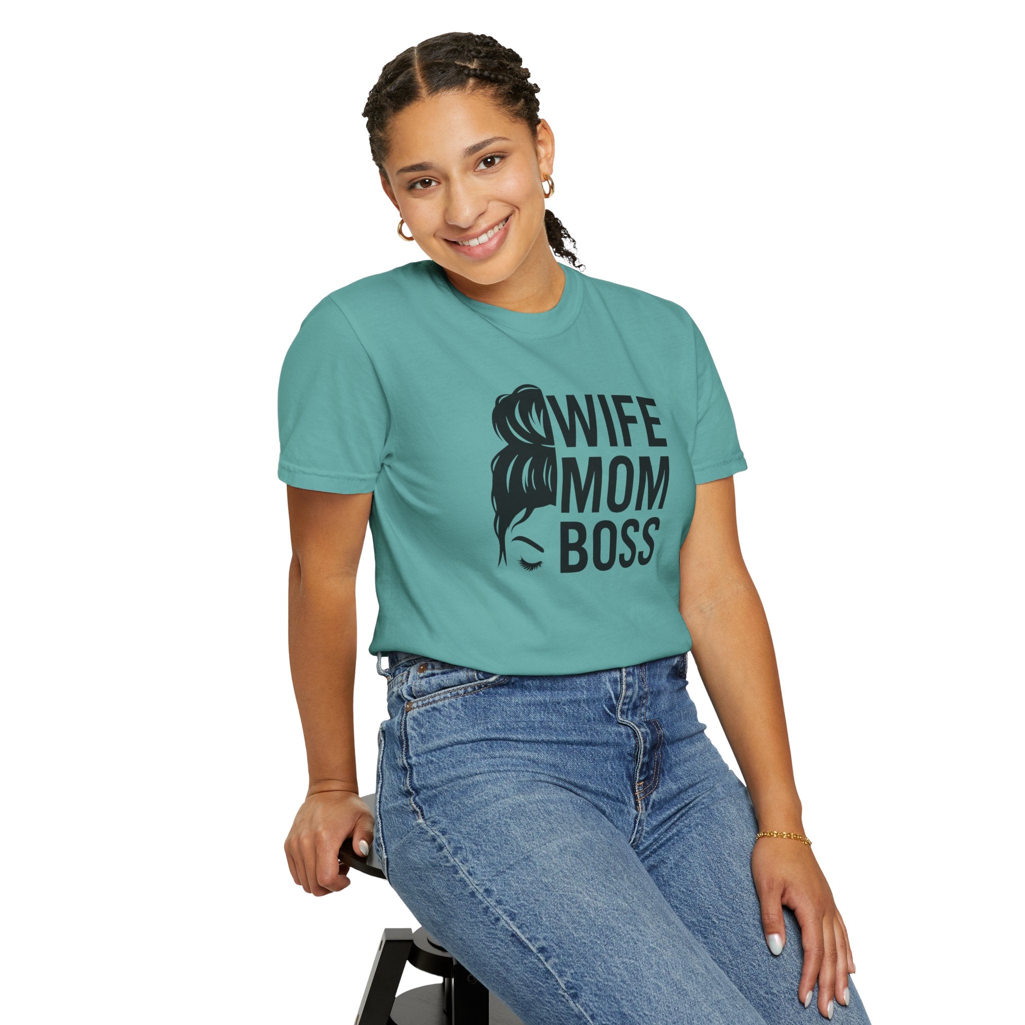 Wife Mom Boss T-Shirt, Unisex Tee for Moms, Gift for New Moms, Casual Outfit, Mother's Day Gift