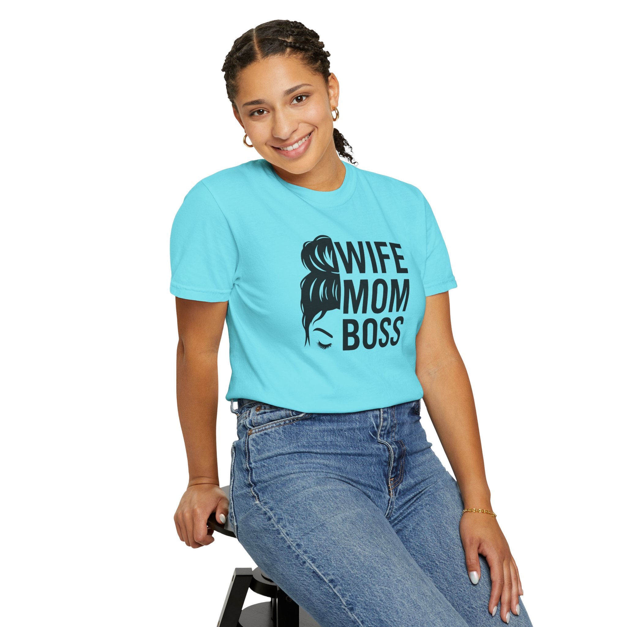 Wife Mom Boss T-Shirt, Unisex Tee for Moms, Gift for New Moms, Casual Outfit, Mother's Day Gift