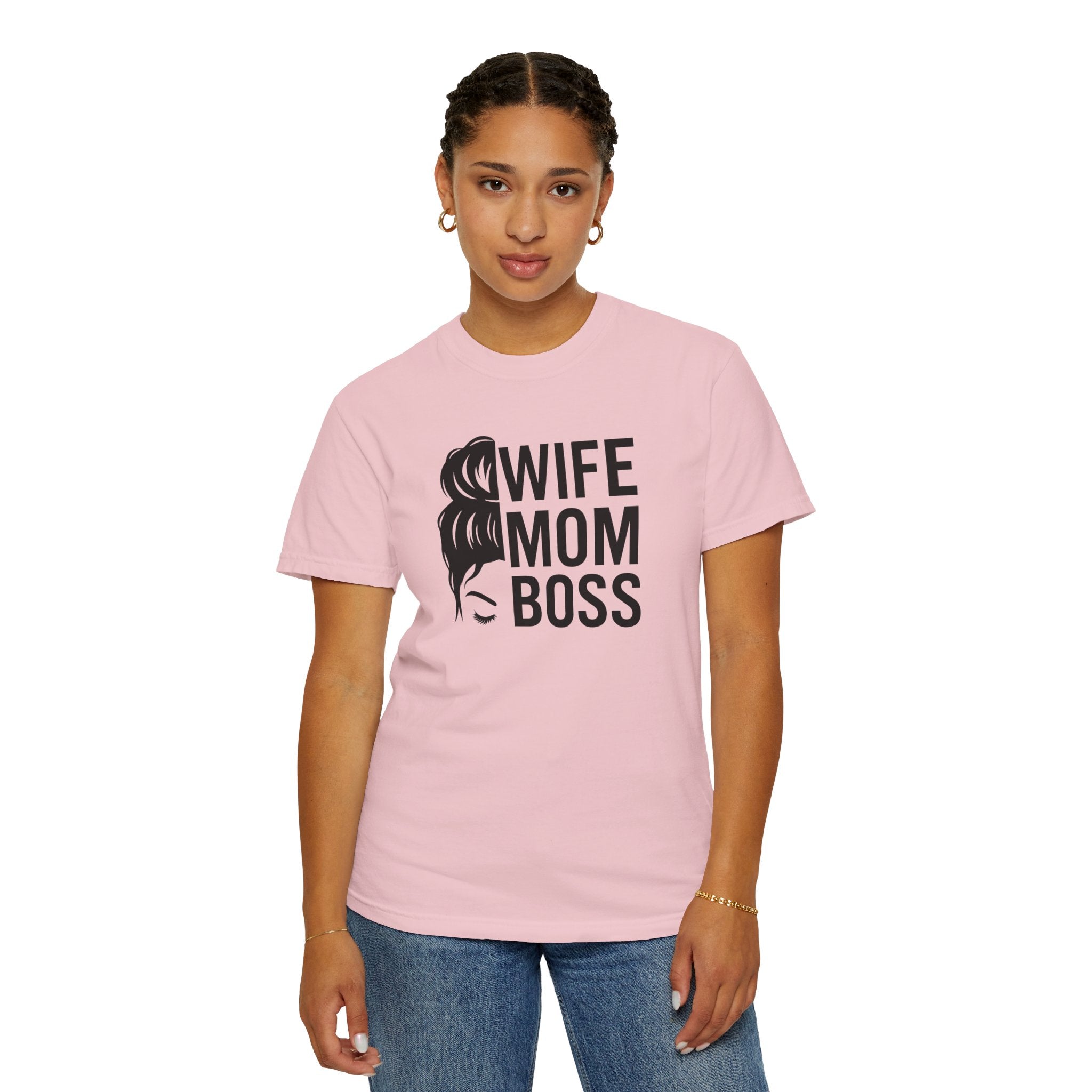 Wife Mom Boss T-Shirt, Unisex Tee for Moms, Gift for New Moms, Casual Outfit, Mother's Day Gift