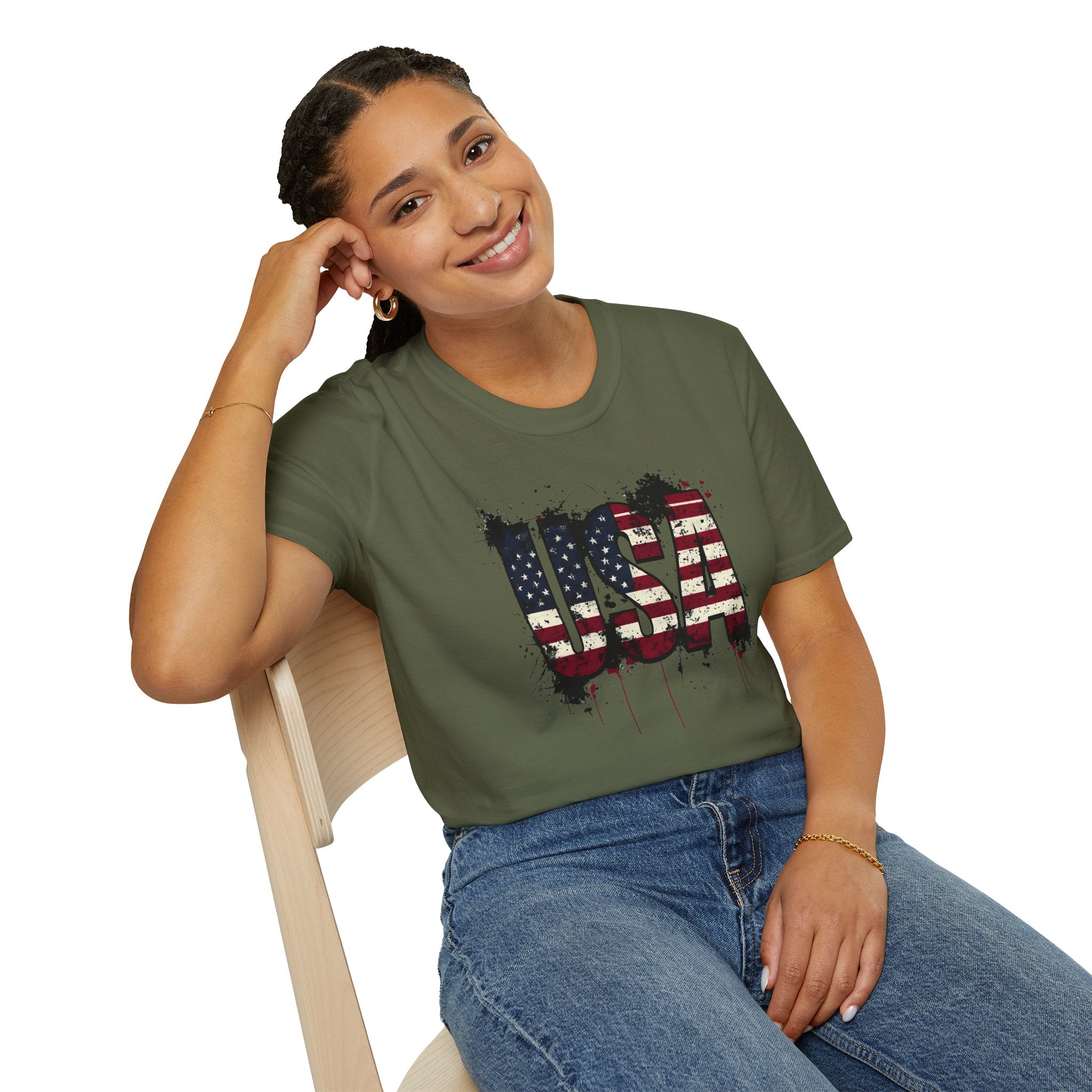 USA Flag Grunge T-Shirt — Distressed American Flag Graphic Tee for 4th of July