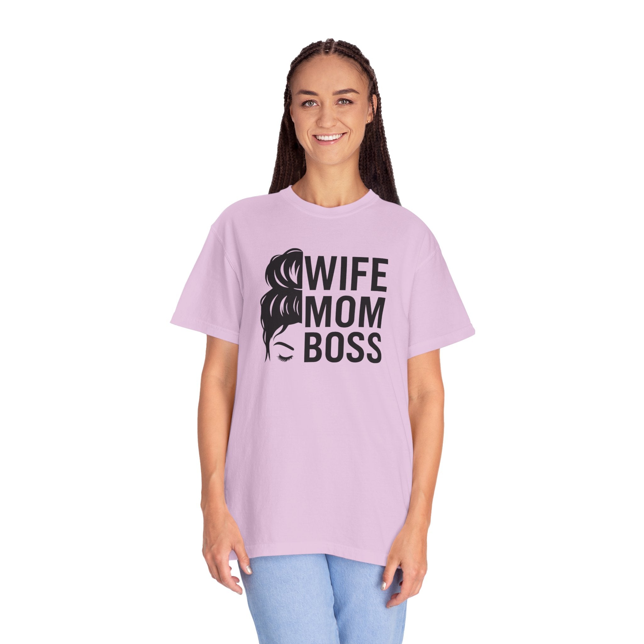 Wife Mom Boss T-Shirt, Unisex Tee for Moms, Gift for New Moms, Casual Outfit, Mother's Day Gift