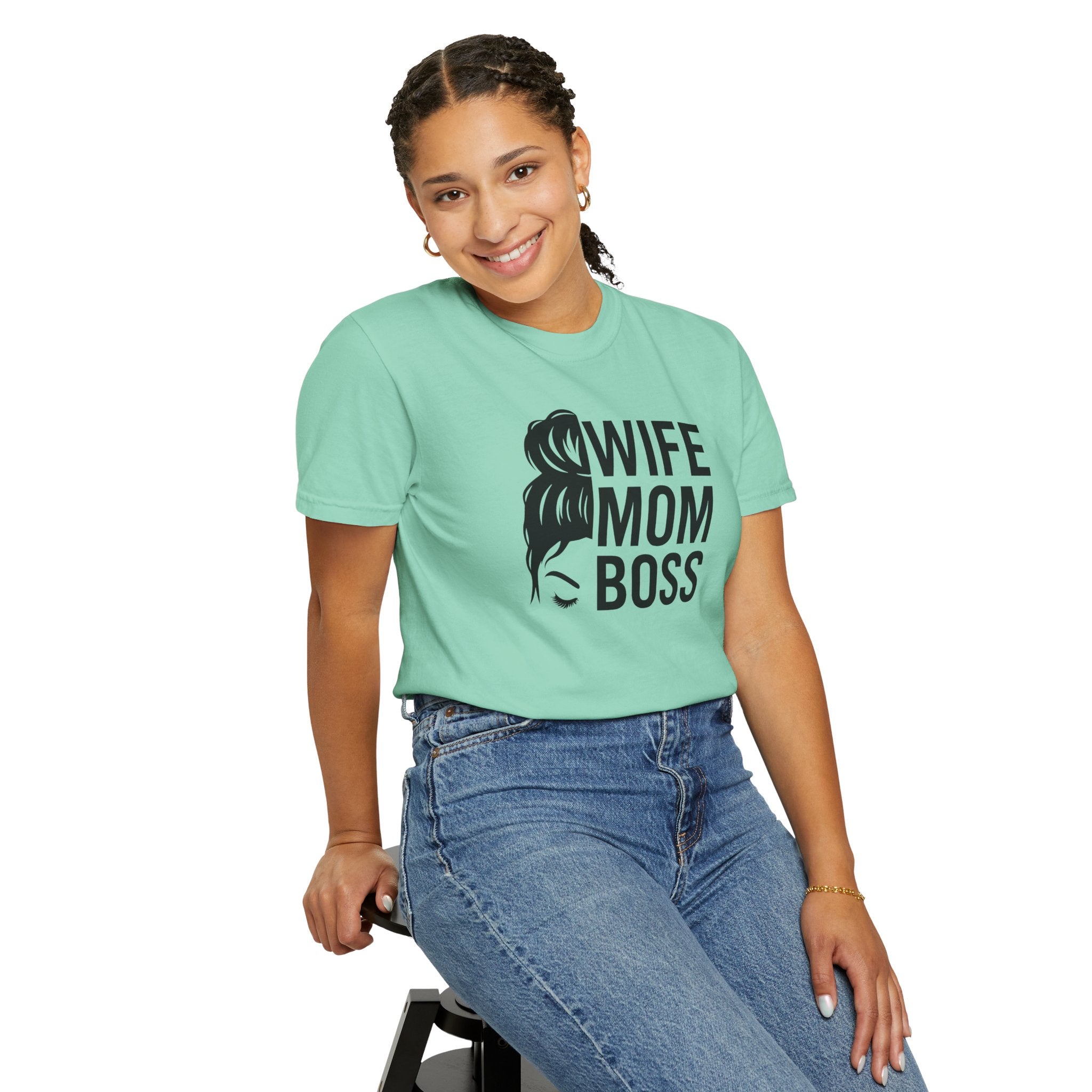 Wife Mom Boss T-Shirt, Unisex Tee for Moms, Gift for New Moms, Casual Outfit, Mother's Day Gift