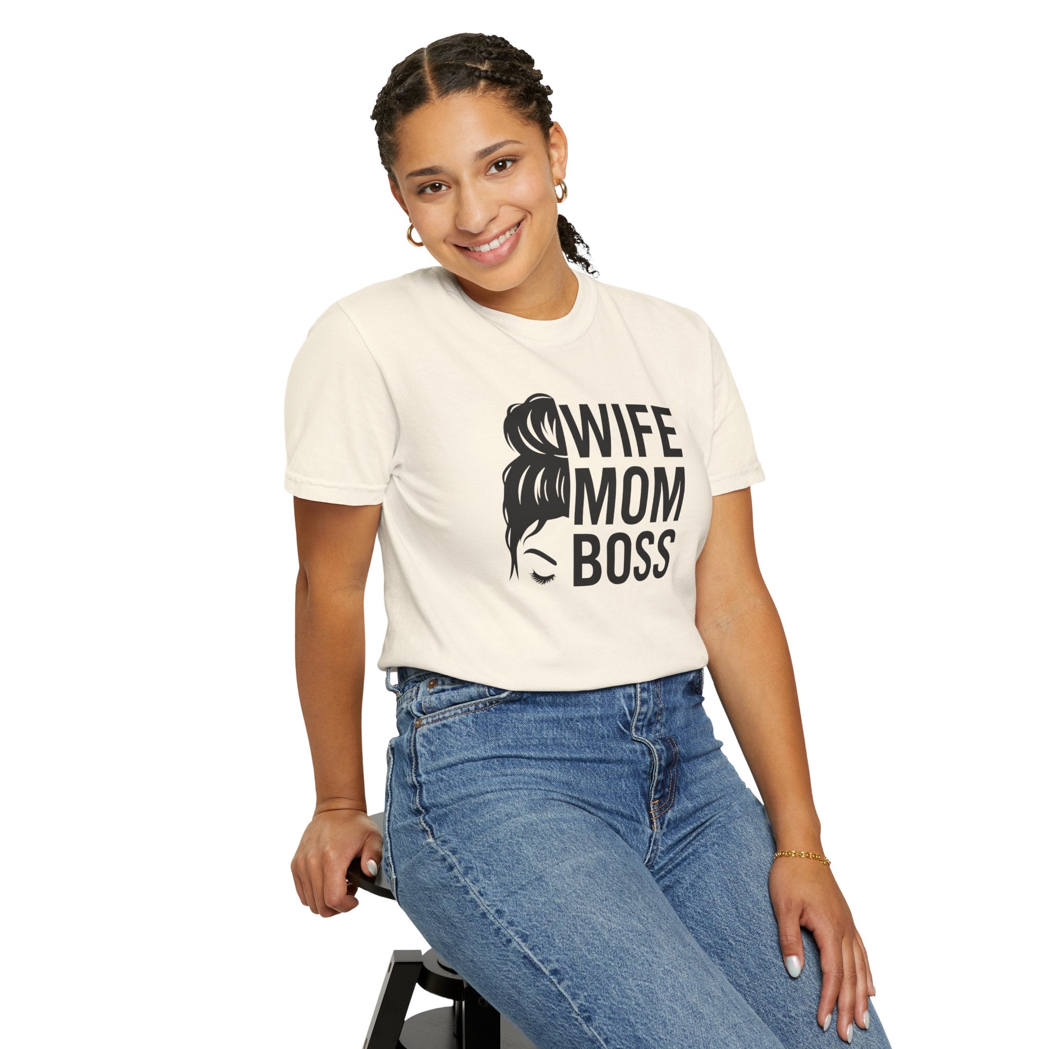 Wife Mom Boss T-Shirt, Unisex Tee for Moms, Gift for New Moms, Casual Outfit, Mother's Day Gift