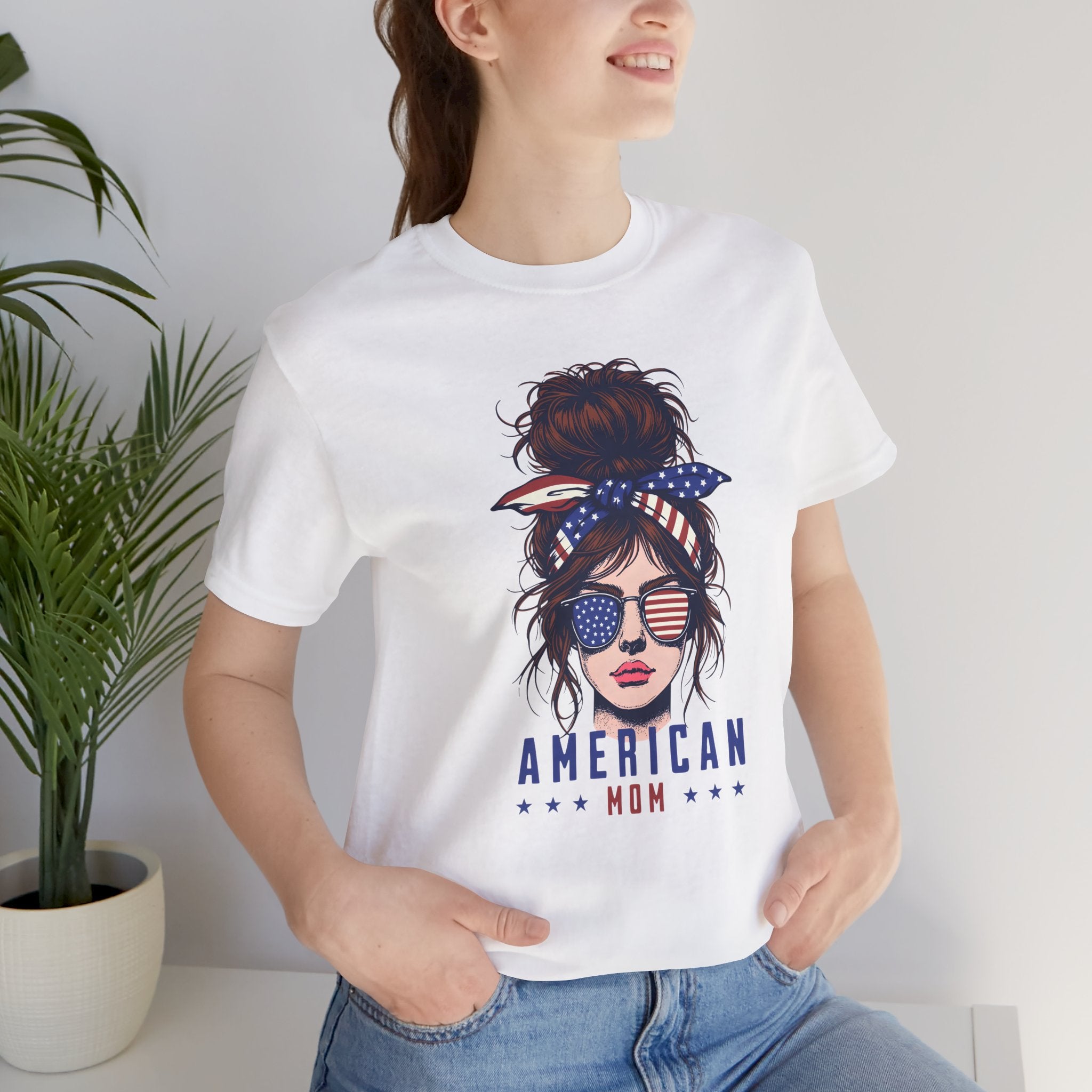 American Mom T-Shirt – Patriotic Mom Graphic Tee