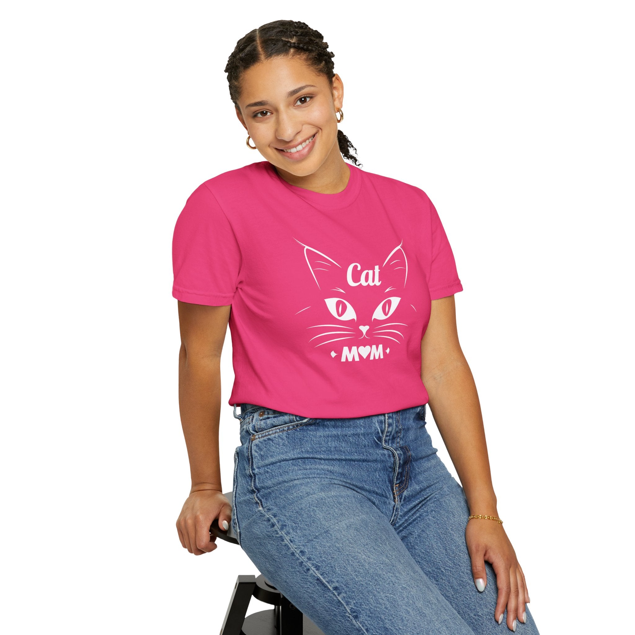 Cat Mom T-shirt