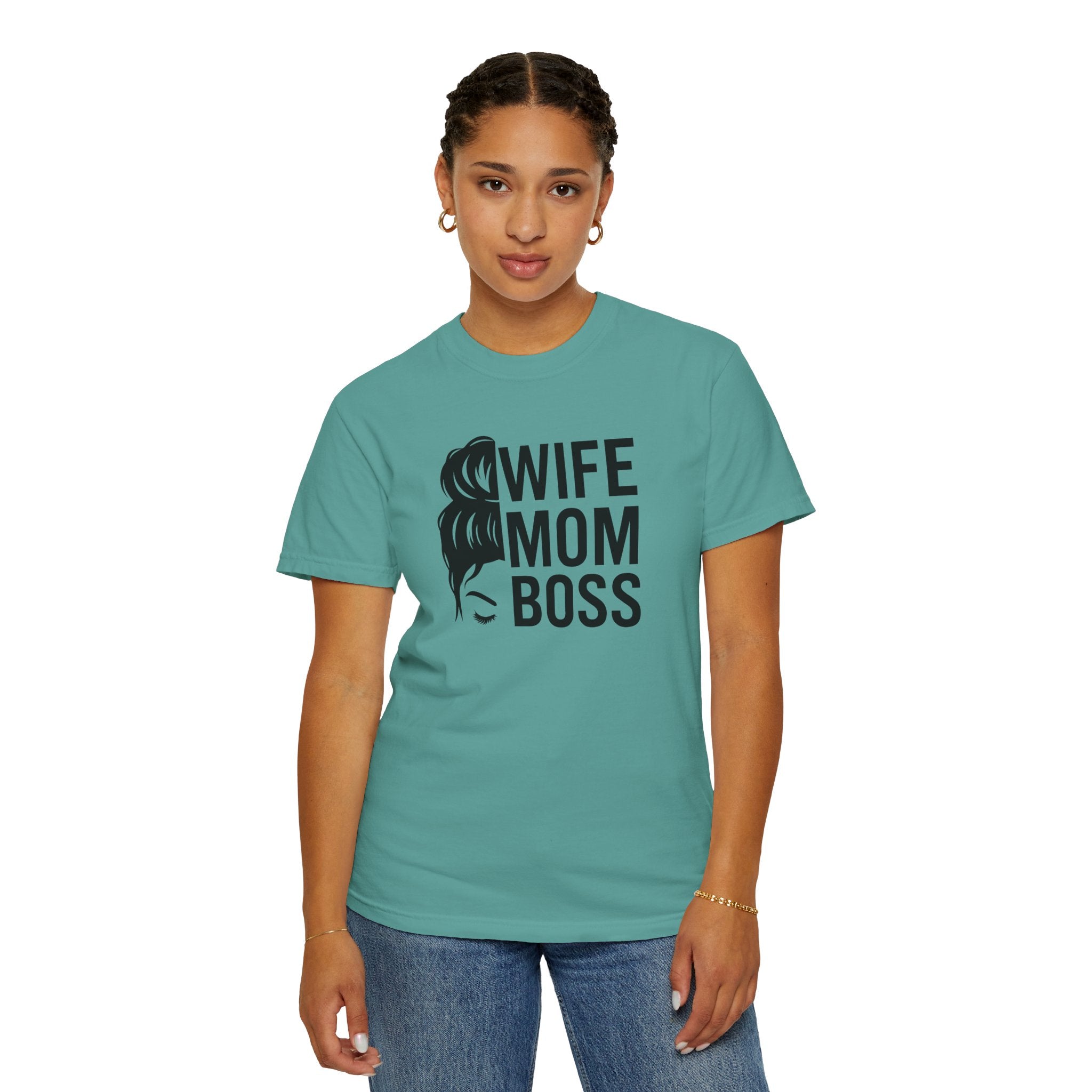 Wife Mom Boss T-Shirt, Unisex Tee for Moms, Gift for New Moms, Casual Outfit, Mother's Day Gift