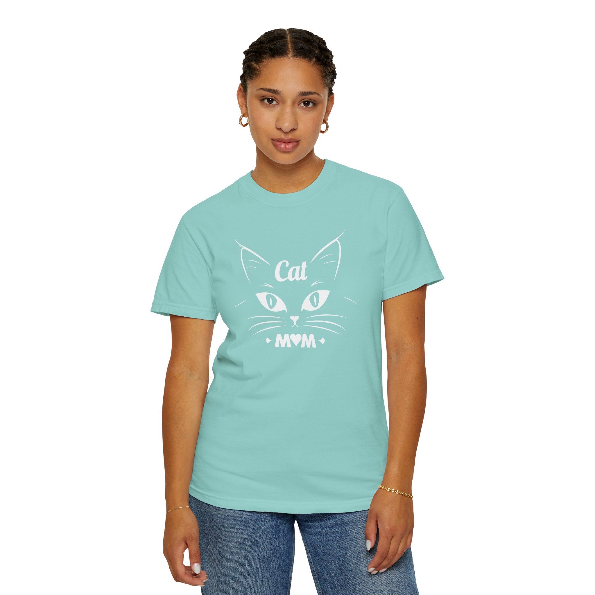 Cat Mom T-shirt