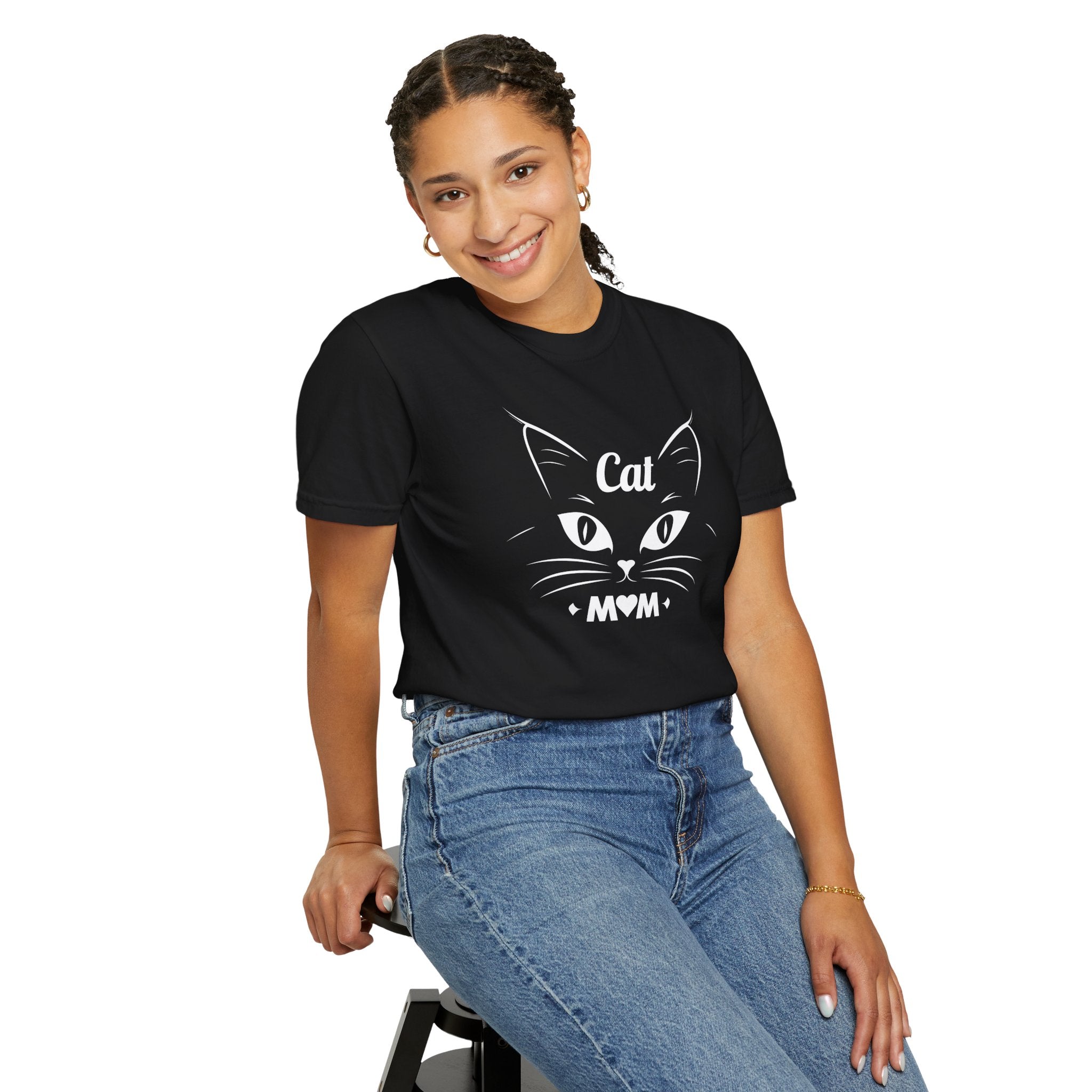 Cat Mom T-shirt