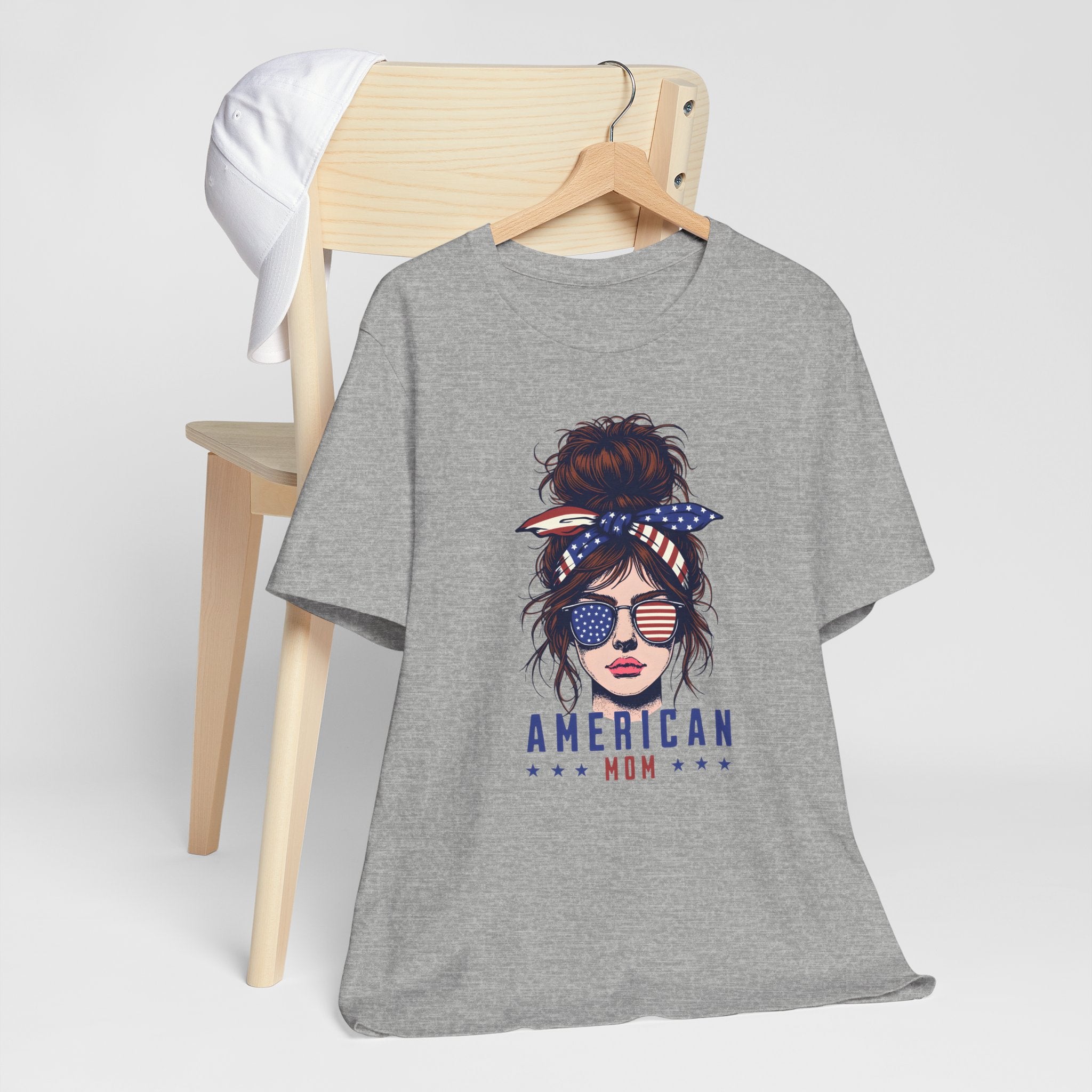 American Mom T-Shirt – Patriotic Mom Graphic Tee