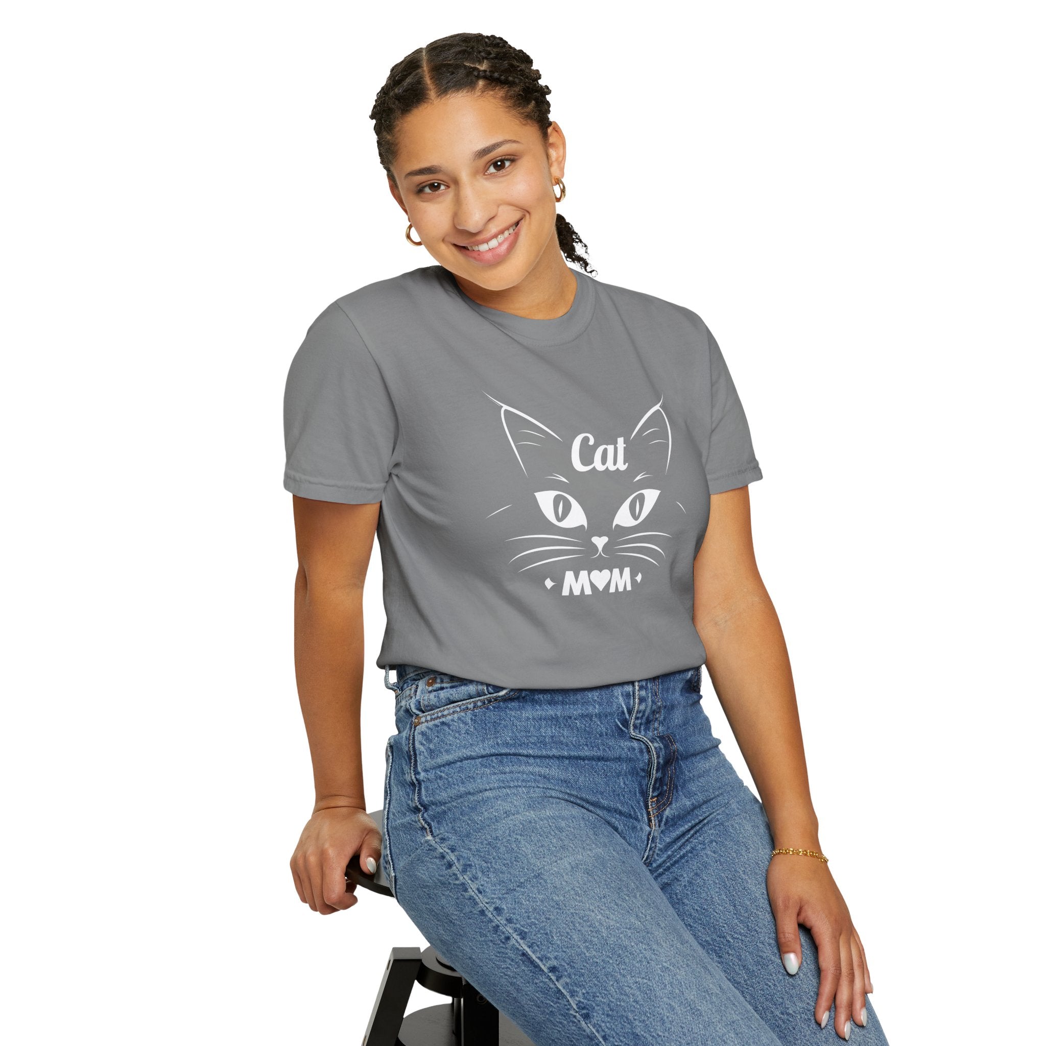 Cat Mom T-shirt