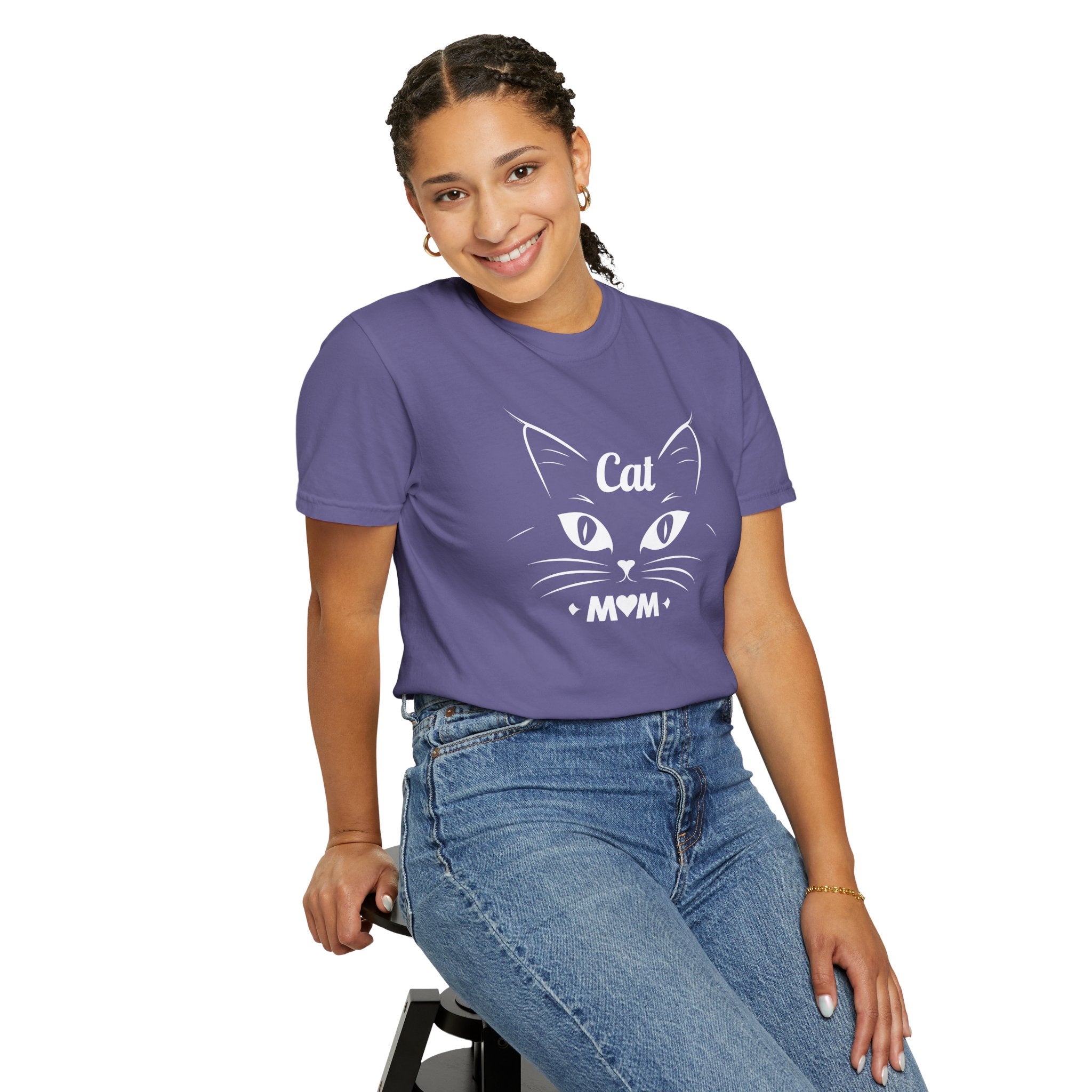 Cat Mom T-shirt